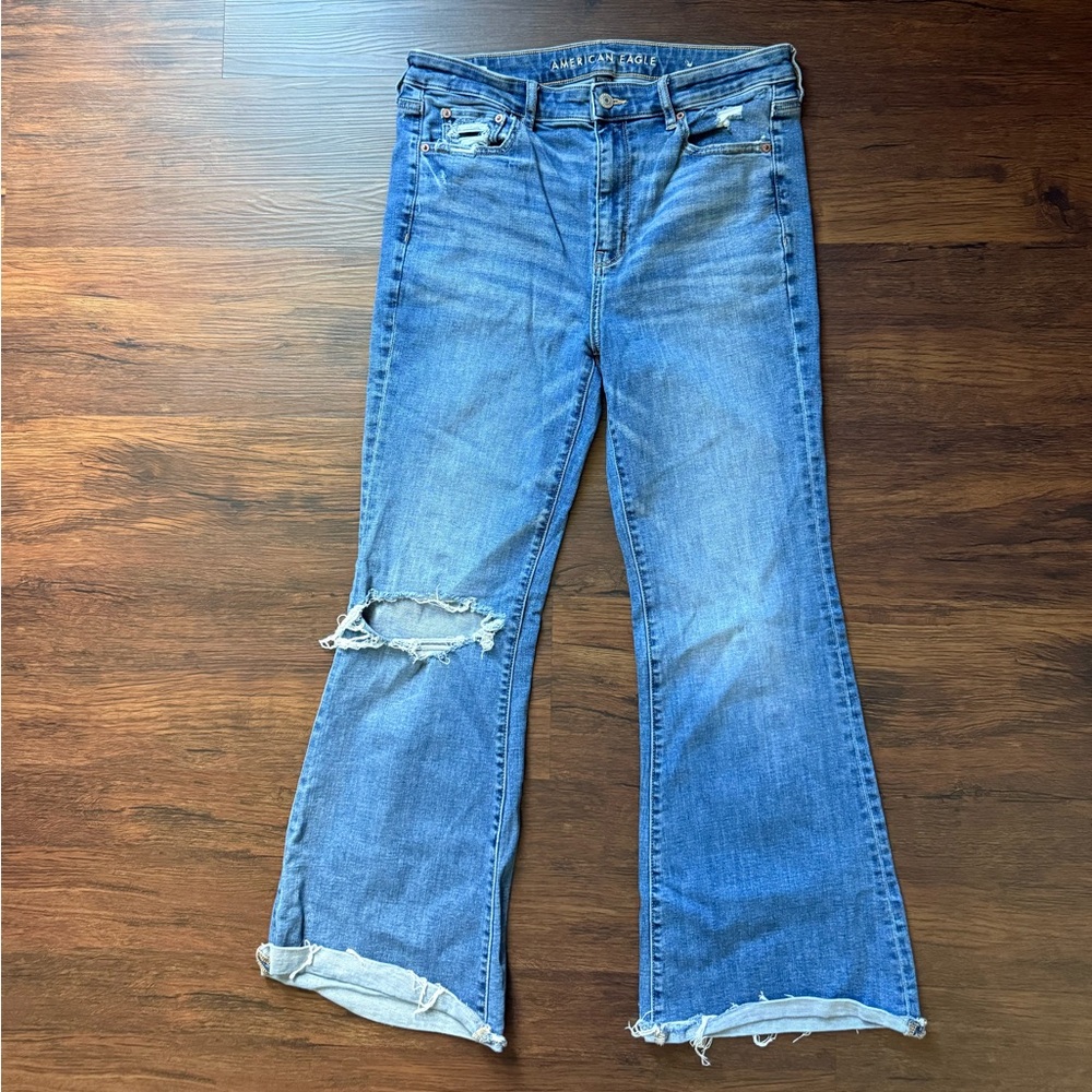 American Eagle Stretch Super Hi Rise Flare Jeans 10 Short‎